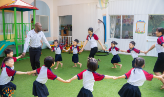 Tuổi thơ – những tháng ngày đẹp nhất dưới mái trường Mầm Non Khai Minh